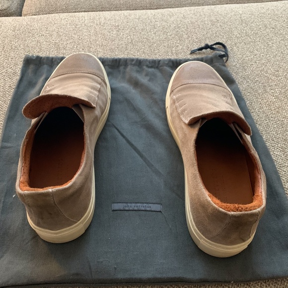 John Varvatos Reed Laceless Low Top Suede Sneaker